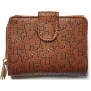 Дамско портмоне с букви и цип
