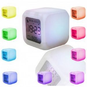 Светещ LED часовник