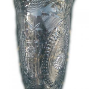 Ваза с кристална визия