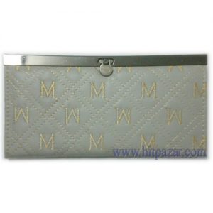 Дамско портмоне с букви