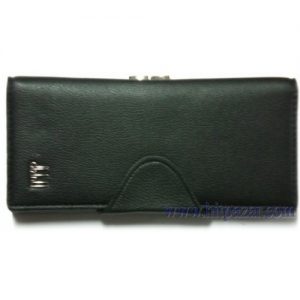 Луксозно дамско портмоне с капак.
