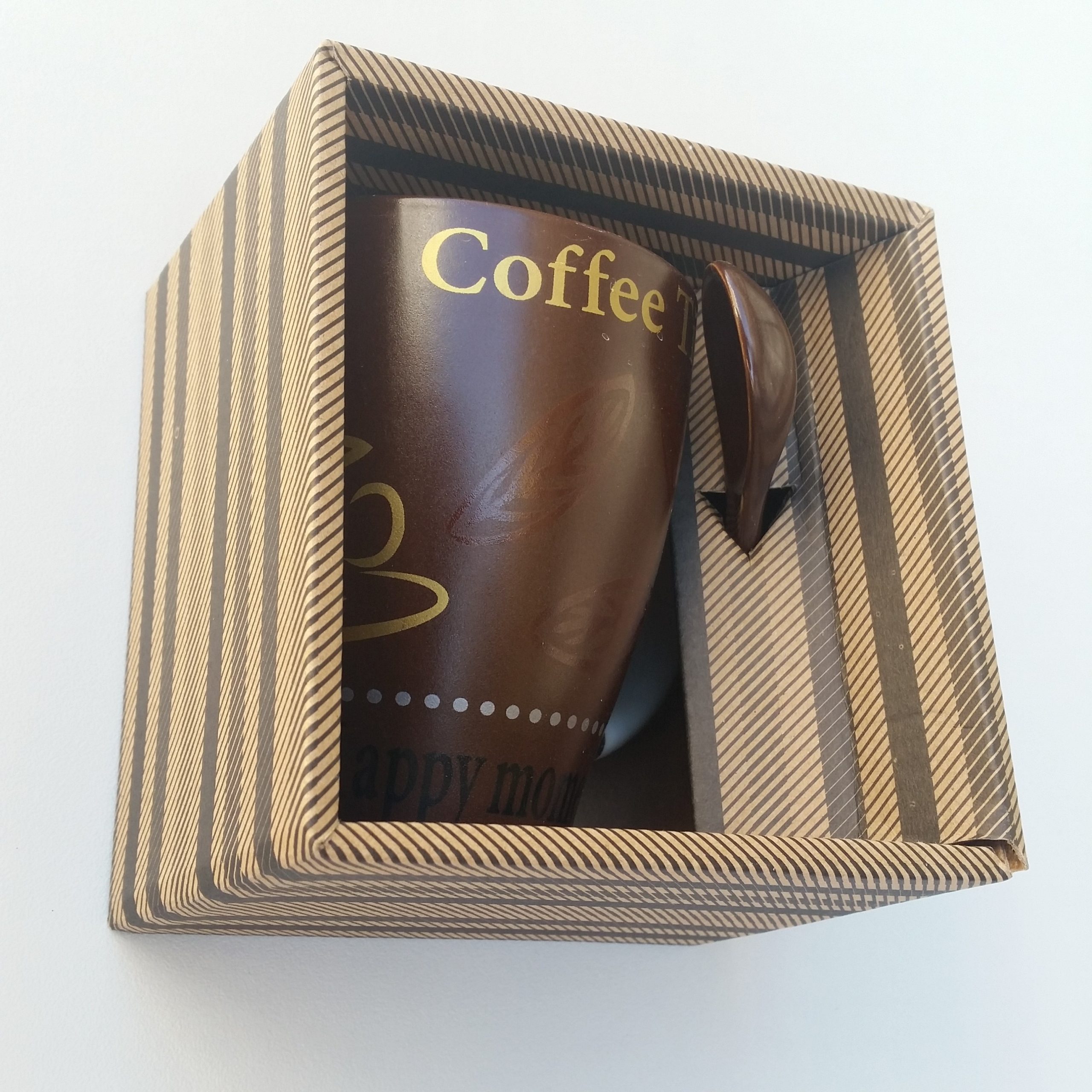 Чаша за топли напитки с лъжичка в подаръчна опаковка