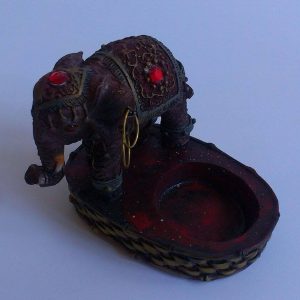 Свещник - слон