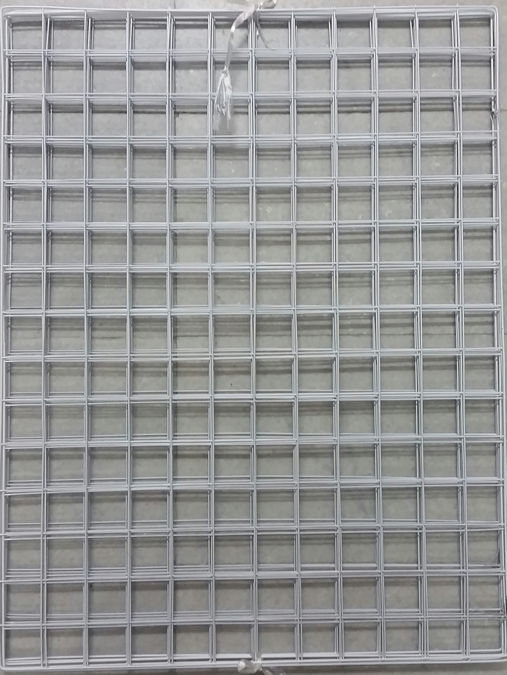 Мрежа за декорация и излагане на продукти, играчки или други стоки