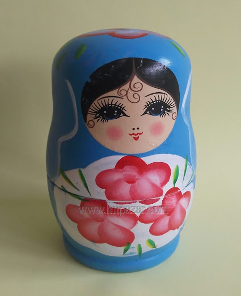 Матрьошка - 5 части , различни цветове