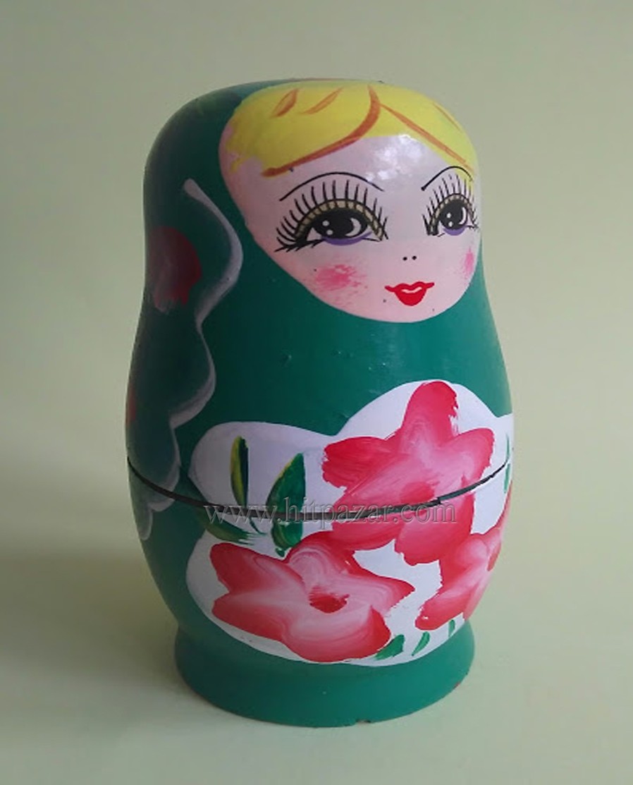 Матрьошка светла - 5 части , различни цветове