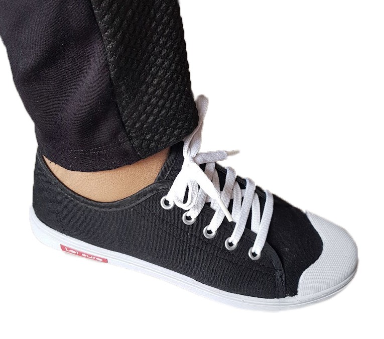 Дамски обувки гуменки - черни