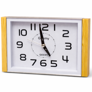 Часовник с големи цифри аларма и цветни страници